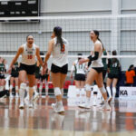 Women’s volleyball remain fourth in conference after hard-fought weekend